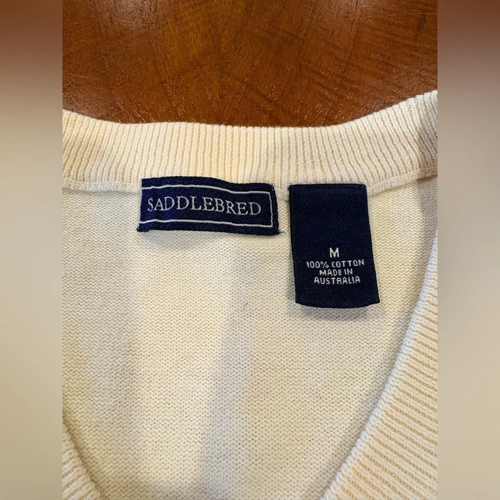 🏌️‍♂️⛳️Saddlebred Men's V-Neck Sweater Vest in Tan - Picture 2 of 5